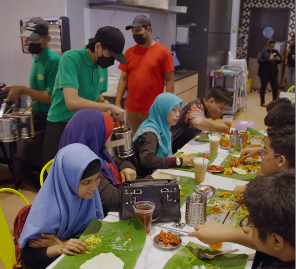 bananabro csr event with ppki students, banana leaf rice meal, south indian cuisine